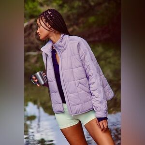 Aritzia TNA Venture Packable Jacket